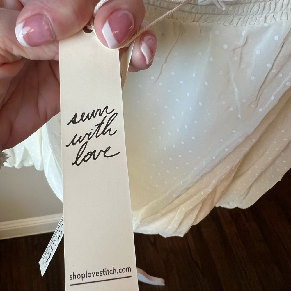 NWT Lovestitch Romantic Cream Women's Top - Picture 8 of 10